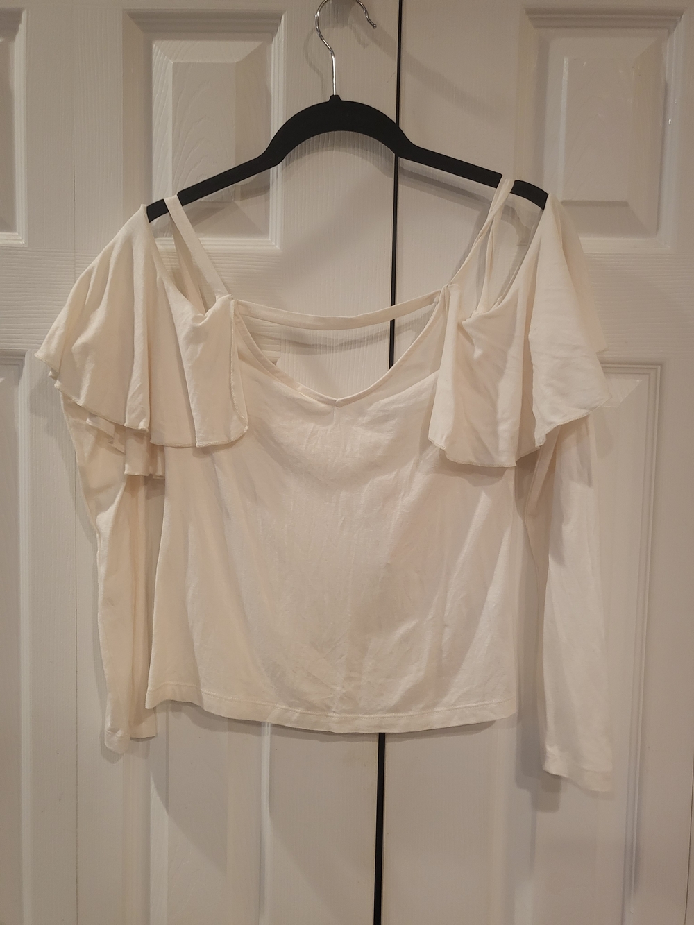 Chelsea Sky Cream Off-Shoulder Ruffle Long Sleeve Top